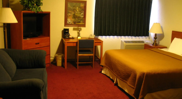 Super 8 by Wyndham Grand Rapids, Book Hotel Grand Rapids Minnesota