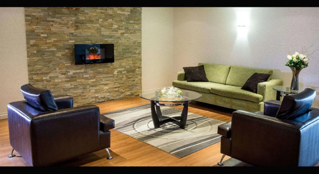 Spark by Hilton Montreal Brossard