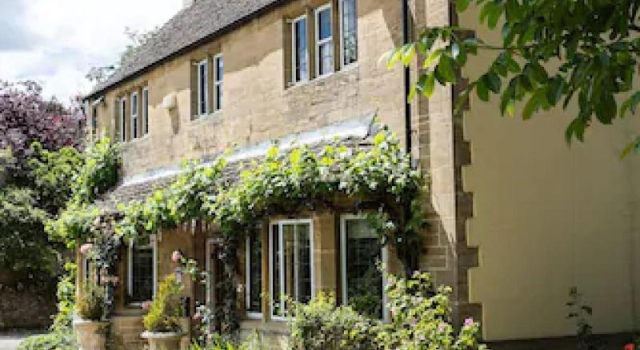 The Vines Hotel, Prenota Hotel Bampton Oxfordshire