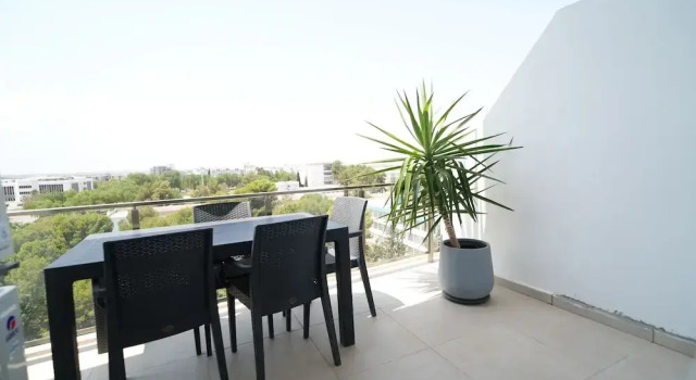 Люкс Standard Crown Salamis Suites