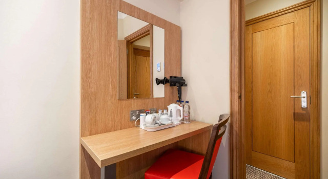 Трёхместный номер Comfort Inn Hyde Park