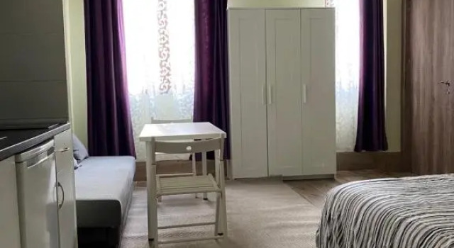 OTEIZA, Book Hotel Usera Madrid