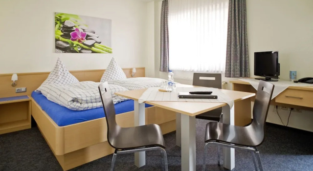 Köhlers Hof, Book Hotel Hotels in Sehnde with Parking, Parking
