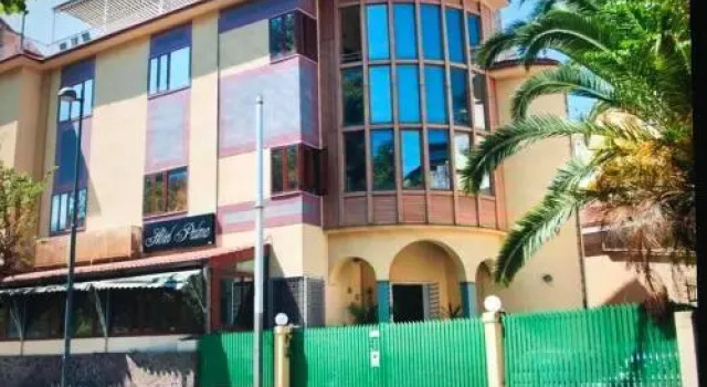 Hotel Palma, Забронировать Отель Отели в центре Кастелламмаре-ди-Стабия с завтраком, отели в центре Кастелламмаре-ди-Стабия с завтраком