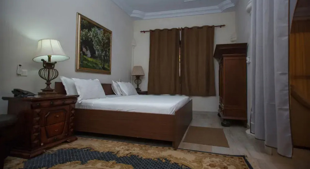 Deluxe room Aborigines beach resort