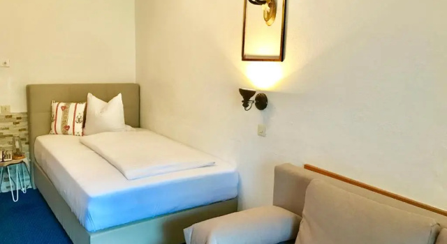 Номер Standard Hotel Schwarzer Adler
