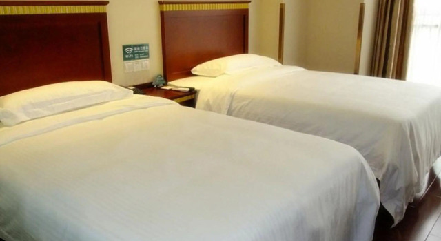 Семейный номер Standard GreenTree Inn Nanjing Jingwu Road Yueyuan Express Hotel