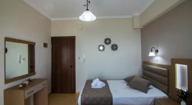 Hotel Georgia, Book Hotel  
