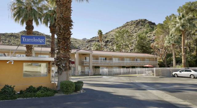 Sol Springs Inn
