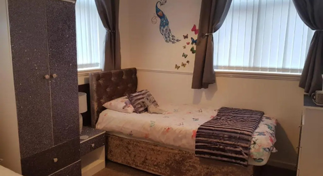 Трёхместный номер Standard Mayfair hotel Blackpool city centre