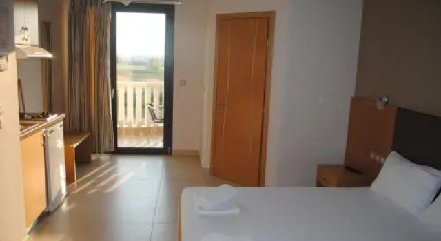 Niriides Studios and Apartments, Book Apartment Paralia Olympus