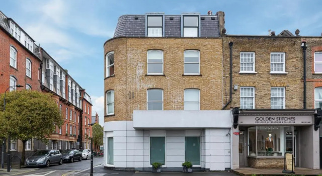 Contemporary apartment at the heart of Fulham