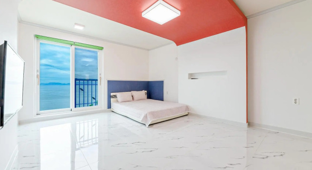 Namhae Modern Spa Pension, Забронировать Курортный отель Намхэ Кёнсан-Намдо