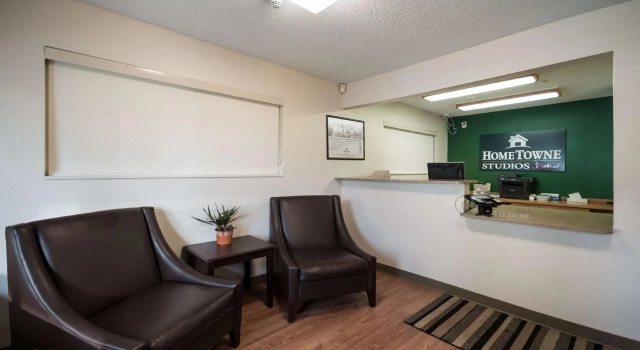 HomeTowne Studios by Red Roof Seattle - Kent/Des Moines, Prenota Hotel Kent Washington (state)