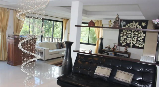 Luxurious House With sea View - 2 Swimming Pools