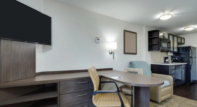 Четырёхместный люкс Candlewood Suites Fort Lauderdale Airport-Cruise by IHG