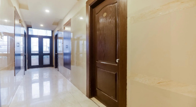 OYO 68039 Hotel Kavya, Varaa Hotelli Faridabad Haryana