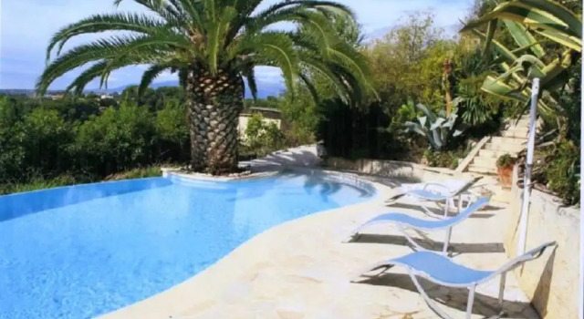 Studio in Cagnes-sur-mer, With Wonderful sea View, Pool Access, Enclos, Забронировать Отель Отели Кань-сюр-Мер с бассейном, Бассейн