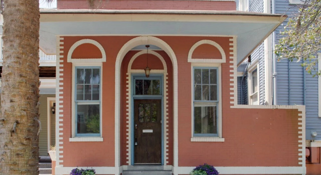 Cozy Cottage just off of Forsyth Park, Rezerwuj Dom wakacyjny Domki letniskowe w Savannah, Domek