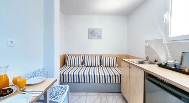 Семейный номер Standard с балконом и с видом на горы Elounda Krini Hotel