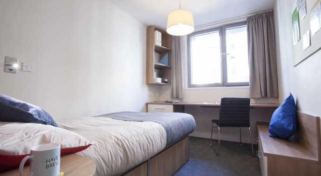 Ensuite rooms in Tottenham, Book Hotel Tottenham Merseyside
