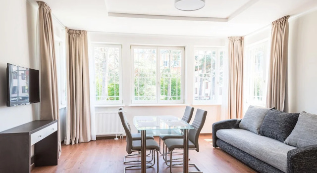 Black Pearl Apartments