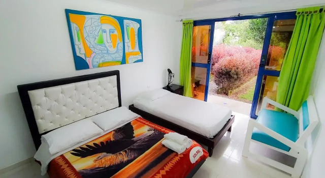 Finca Hotel La Cecilia, Boek Hotel Montenegro 