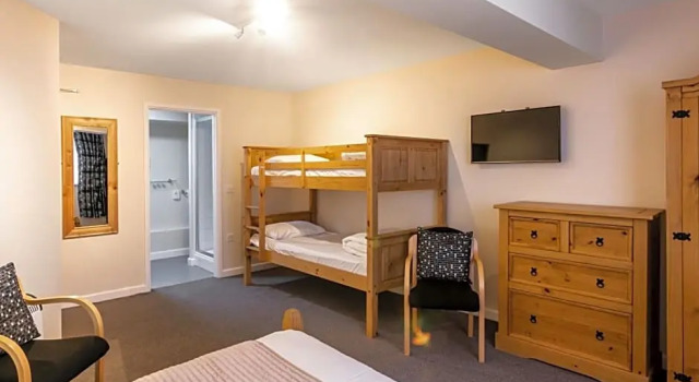 Семейный номер Standard Roydon Marina Village Hotel