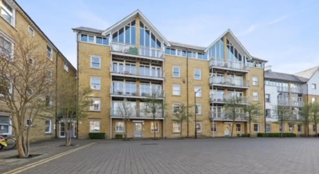 Golden Stays - Sleeps 4 Canterbury Comfy - Entire Apartment, Varaa Huoneisto Canterbury Kent