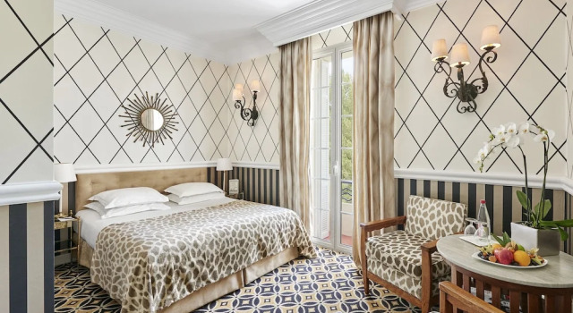 Номер Superior с балконом Hôtel Belles Rives