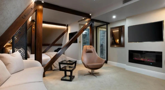 Полулюкс The Lansbury Heritage Hotel and Spa By Sunday - Canary Wharf London