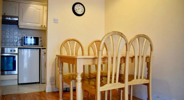 1 Bed Apartment in Dublin City Centre, Забронировать Апартаменты/квартира Дублин Каунти Дублин, рядом с Городская усадьба Пауэрскортов