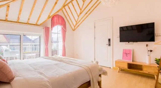 Люкс Luxury Lianlian Summer Boutique Homestay