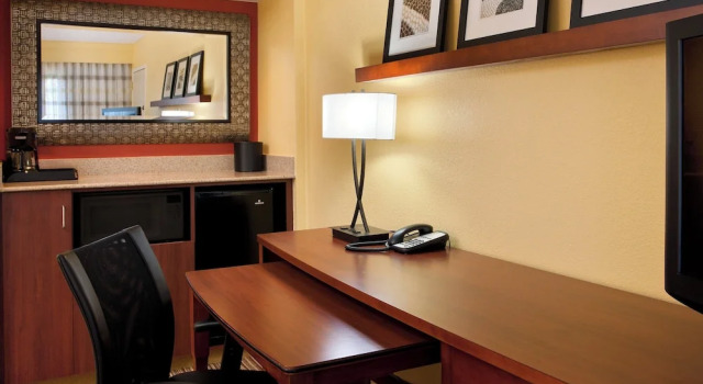 Двухместный номер Standard Courtyard by Marriott San Diego Sorrento Valley