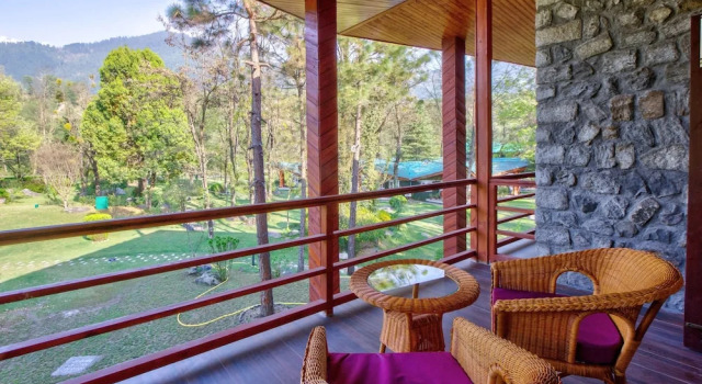 Номер Premier с балконом Span Resort & Spa, Manali - A Luxury Riverside Resort