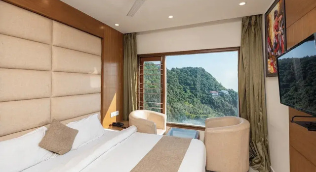 Номер Deluxe с красивым видом из окна Shining hills by Lawrence Hotels