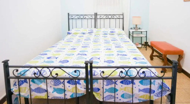 125 - Casa San Lorenzo, 15 minuti a piedi mare spiaggia, Забронировать Дом для отпуска Отели в центре Монелья, в центре