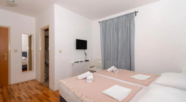 Guest House Zlatka, Забронировать Гостевой дом Гостевые дома Скрадин, Гостевой дом