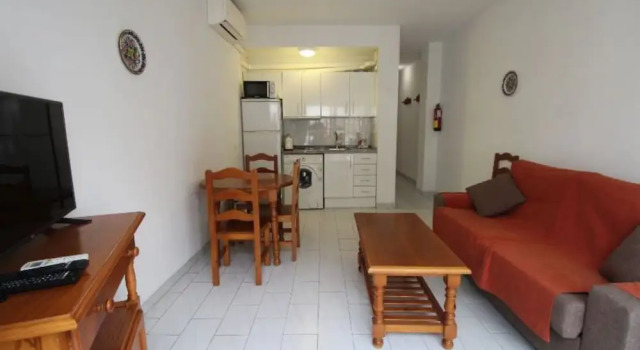 Apartment - 1 Bedroom with WiFi - 107853, Забронировать Апартаменты/квартира Отели Торремолинос с парковкой, рядом с Парафия Архангела Михаила, Парковка