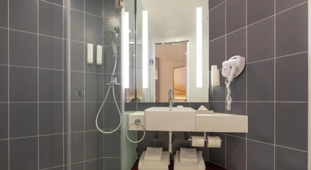 Двухместный номер Standard ibis Thane - An Accor Brand