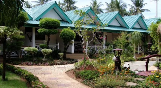 Трёхместный номер Standard Samroiyod Holiday Resort