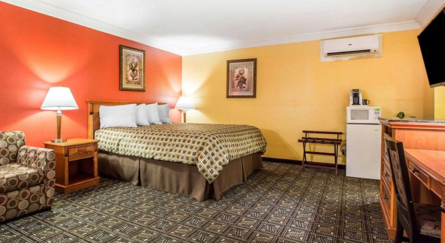 Rodeway Inn Old Town Temecula