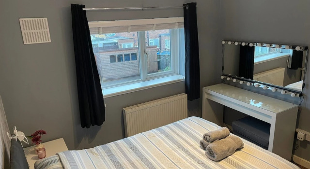 Beautiful 3-bed House in Romford