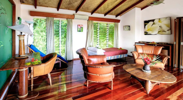 Коттедж с балконом и с видом на сад Maravu Taveuni Lodge