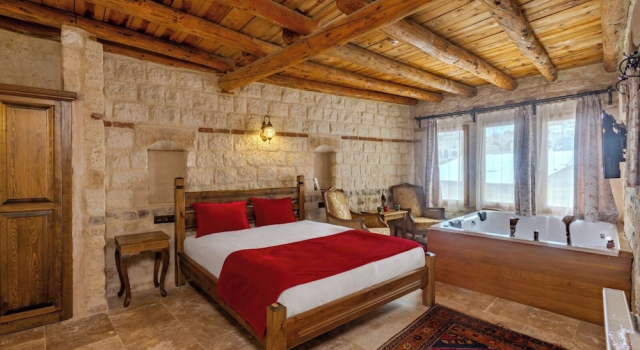 Люкс Royal с видом на город Zula Cave House