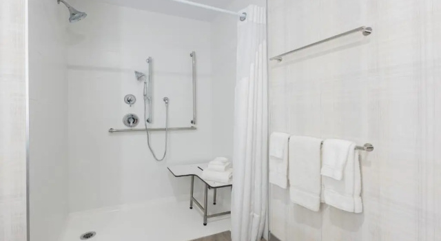 Двухместный номер Standard Holiday Inn Express & Suites Moncton by IHG