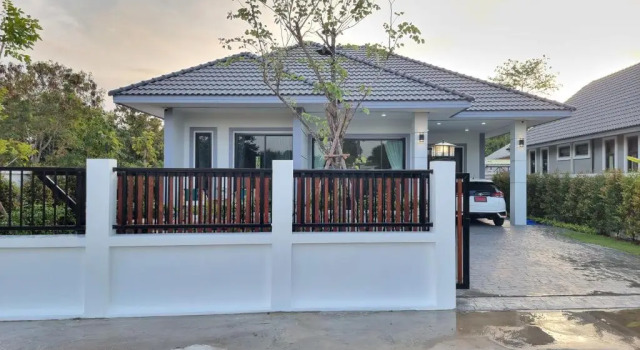 Вилла BAAN DALAH POOL VILLA