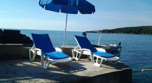 Apartments Rašica, Забронировать Апартаменты/квартира Отели Молунат с парковкой, Парковка