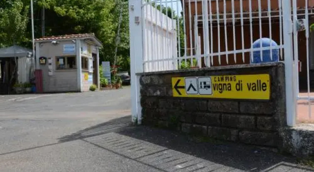 Camping Vigna di Valle, Κράτηση Κατασκηνωτήριο Anguillara Sabazia Lake Bracciano