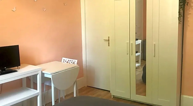 Le Petit Manoir, Prenota Hotel Hotel a Creuse con parcheggio, Parcheggio